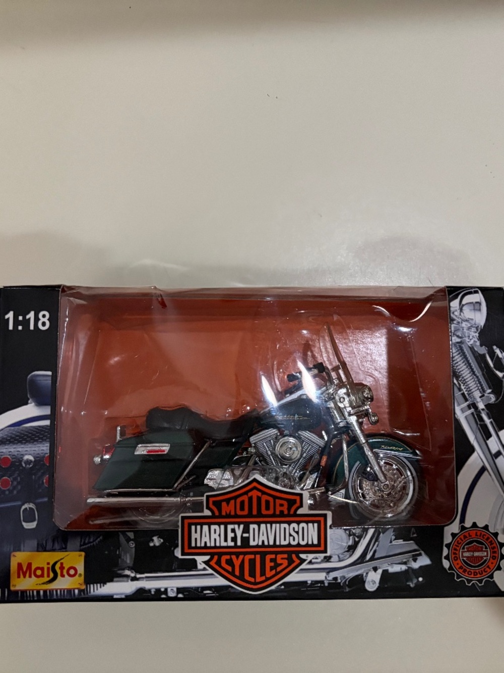 Harley Davidson Die Cast Motorcyle- FLHR RoadKing